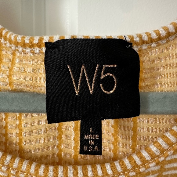 W5 Anthropologie Striped Sleeveless Top with Tassel Hem - Picture 3 of 4